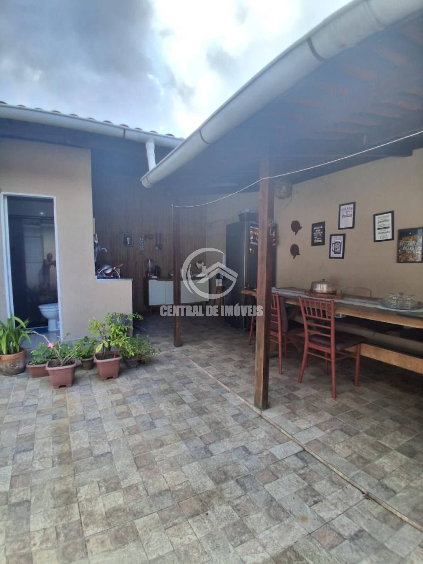 Casa de Condomínio Para Vender com 3 quartos 2 suítes no Barro Duro - Maceió