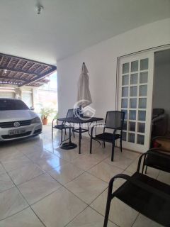 Casa de Condomínio Para Vender com 3 quartos 2 suítes no Barro Duro - Maceió