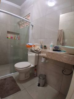 Casa de Condomínio Para Vender com 3 quartos 2 suítes no Barro Duro - Maceió