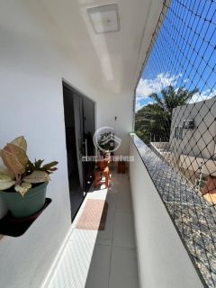 Casa de Condomínio à Venda com 3 quartos 2 suítes no Antares - Maceió