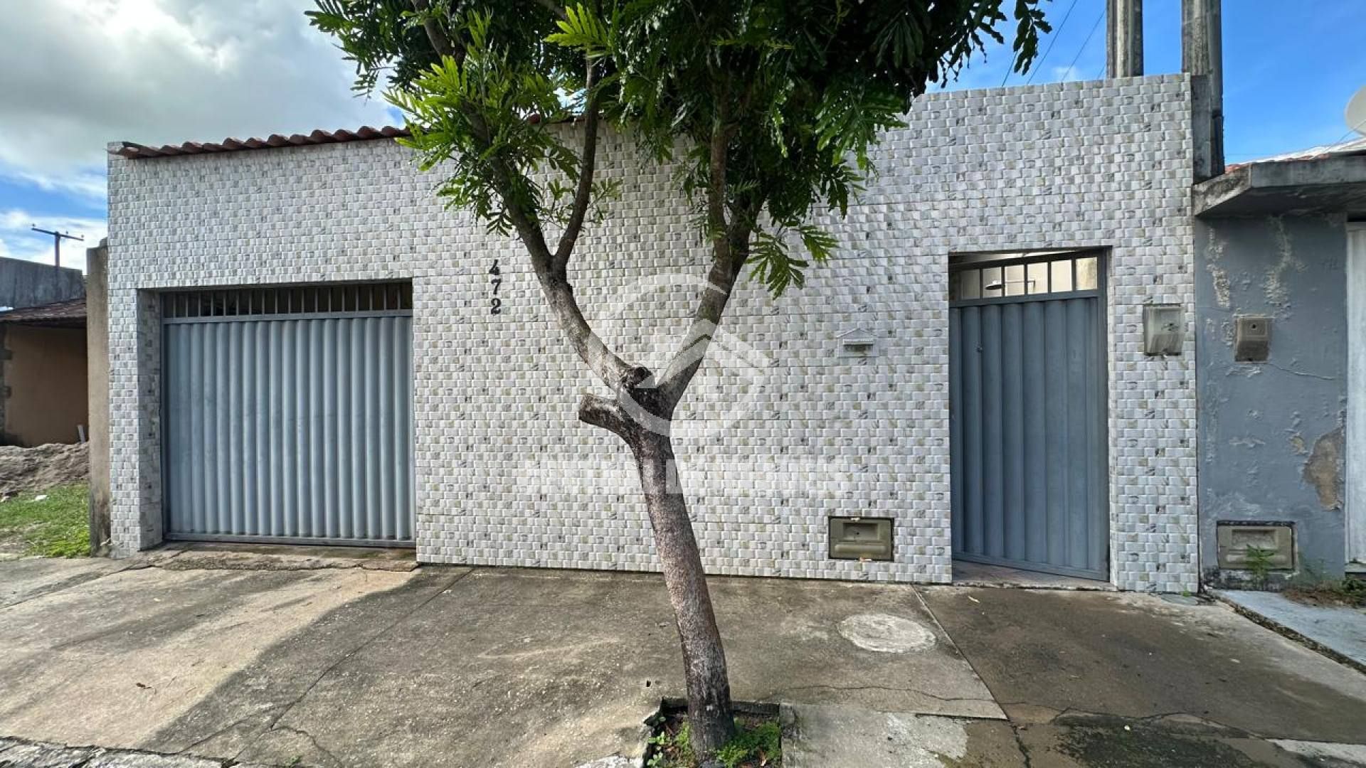 Casa de Condomínio Para Vender com 3 quartos 1 suítes no bairro Benedito Bentes em Maceió