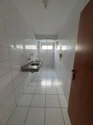 Apartamento Para Alugar no bairro Ponta Verde em Maceió
