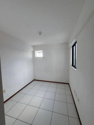 Apartamento Para Alugar no bairro Ponta Verde em Maceió