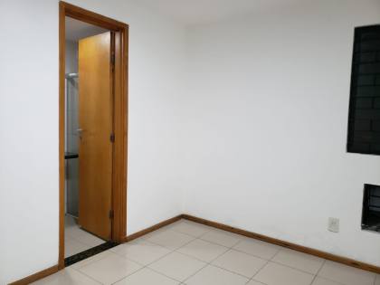 Apartamento Para Alugar com 03 quartos 02 suítes no bairro Jatiúca em Maceió