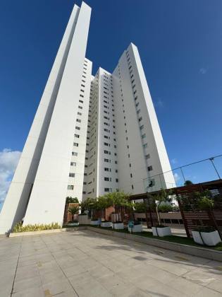 Apartamento Para Alugar com 04 quartos 04 suítes no bairro Guaxuma em Maceió