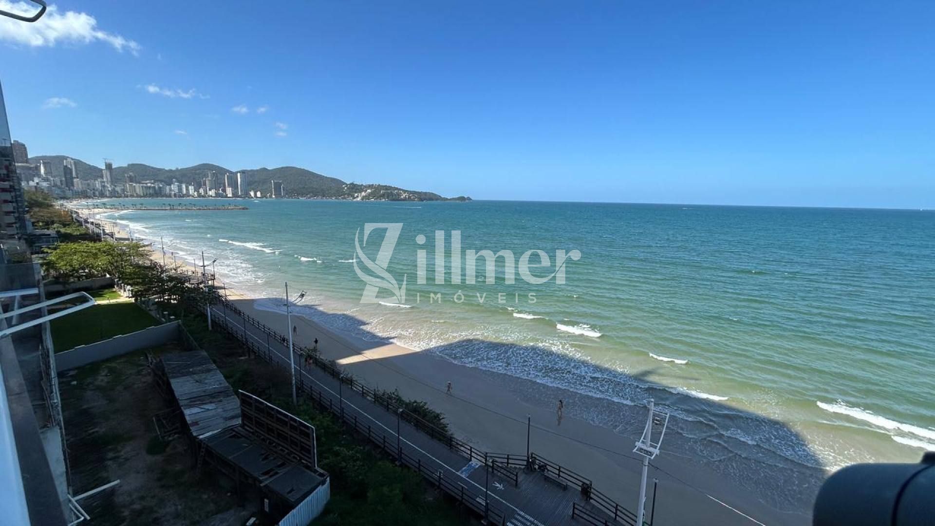 Cobertura Frente Mar Dona Lely