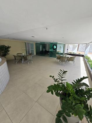 Alto Padrão na Aldeota: 170m² com 3 Suítes e Varanda Ampla