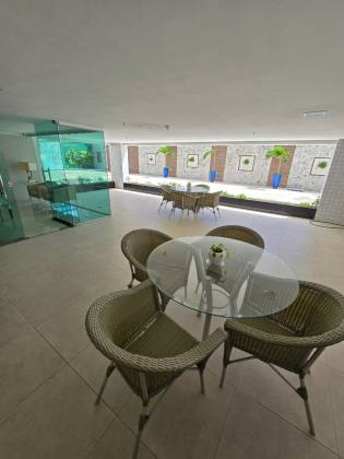 Alto Padrão na Aldeota: 170m² com 3 Suítes e Varanda Ampla