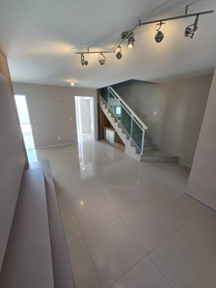 Casa Dúplex com 3 Suítes e Lazer Completo no Nathus Ville – Eusébio CE
