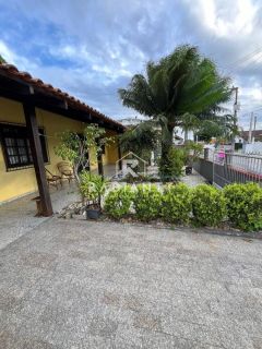 CASA 4 QUARTOS EM PENHA/SC