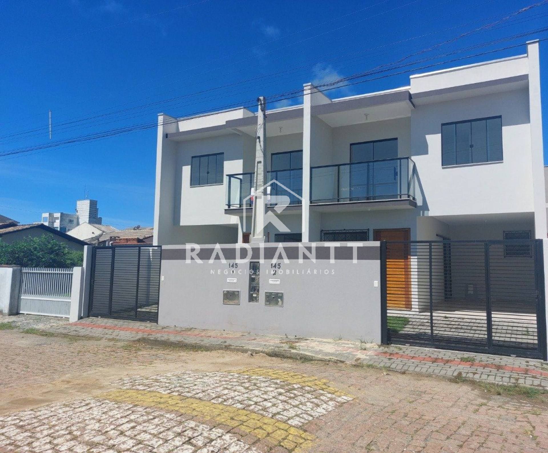Casa Geminado em Armação - Penha