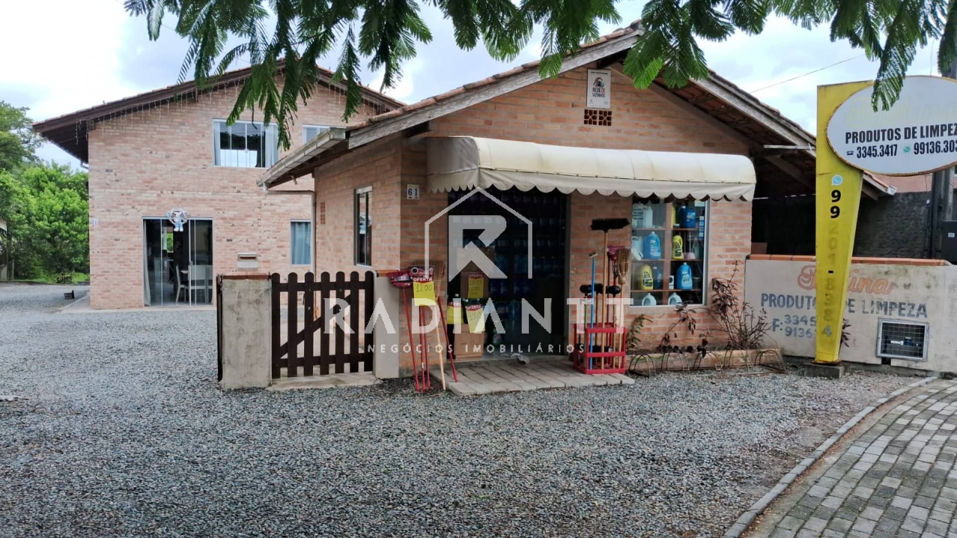 CASA NO CENTRO DE PENHA COM 1,300M2 ACEITA PERMUTA