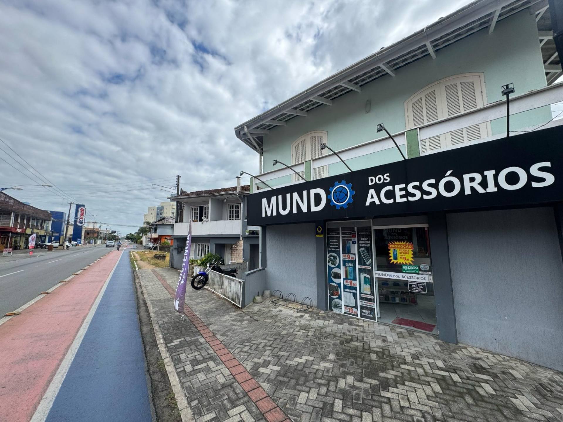 Prédio na Eugênio Krause em Penha