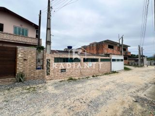 CASA PRA MORAR EM PENHA