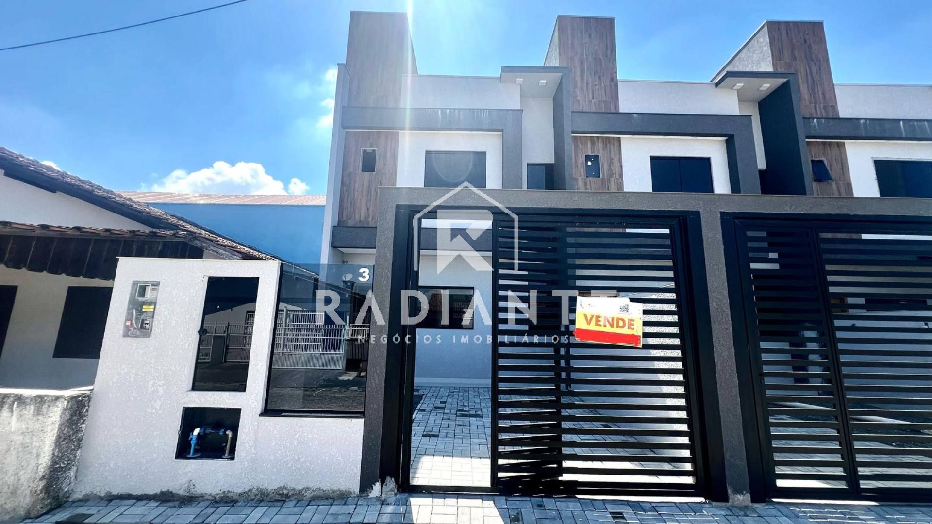 SOBRADO PRONTO EM NAVEGANTES