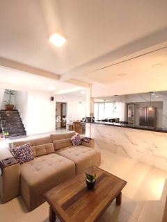 CASA SEMIMOBILIADA EM BARRA VELHA