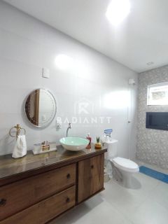 CASA SEMIMOBILIADA EM BARRA VELHA