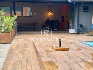 CASA COMPLETA APENAS 140M DA PRAIA