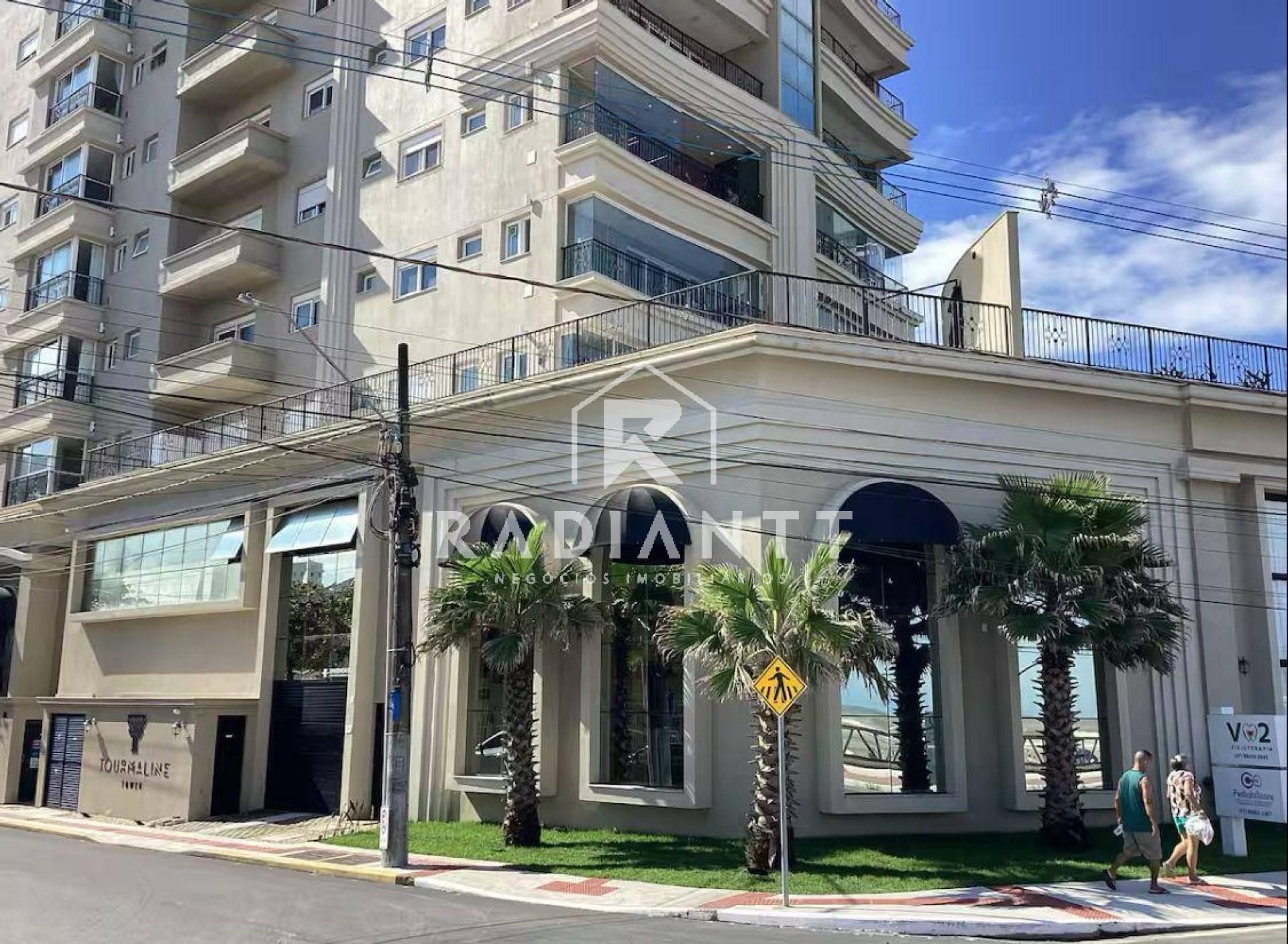 APARTAMENTO PRONTO MOBILIADO FRENTE MAR