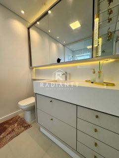 APARTAMENTO PRONTO MOBILIADO FRENTE MAR