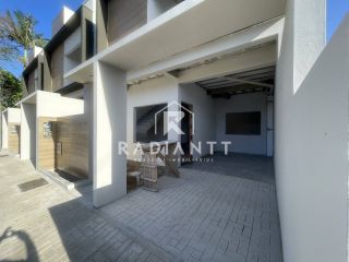 SOBRADO ALTO PADRAO NO CENTRO DE PENHA