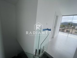 SOBRADO TRIPLEX EM PENHA