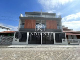 SOBRADO TRIPLEX EM PENHA