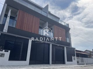 SOBRADO TRIPLEX EM PENHA