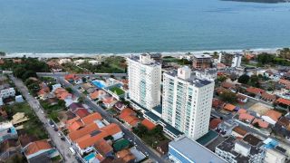 APARTAMENTO MOBILIADO FRENTE MAR