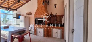 CASA PRONTA NO CENTRO DE PENHA