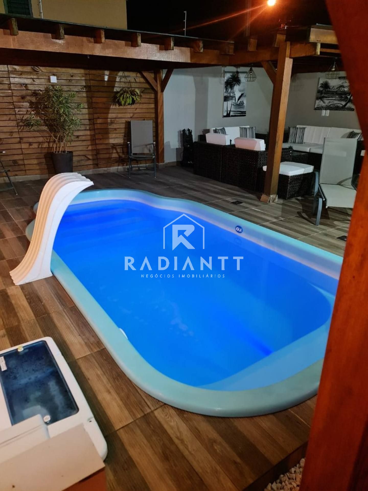 Casa mobiliada no bairro Gravatá