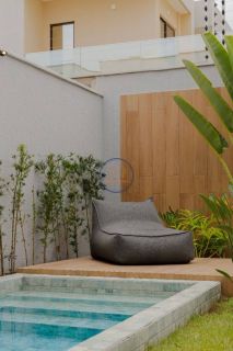 Casa dúplex alto padrão a venda no Eusébio
