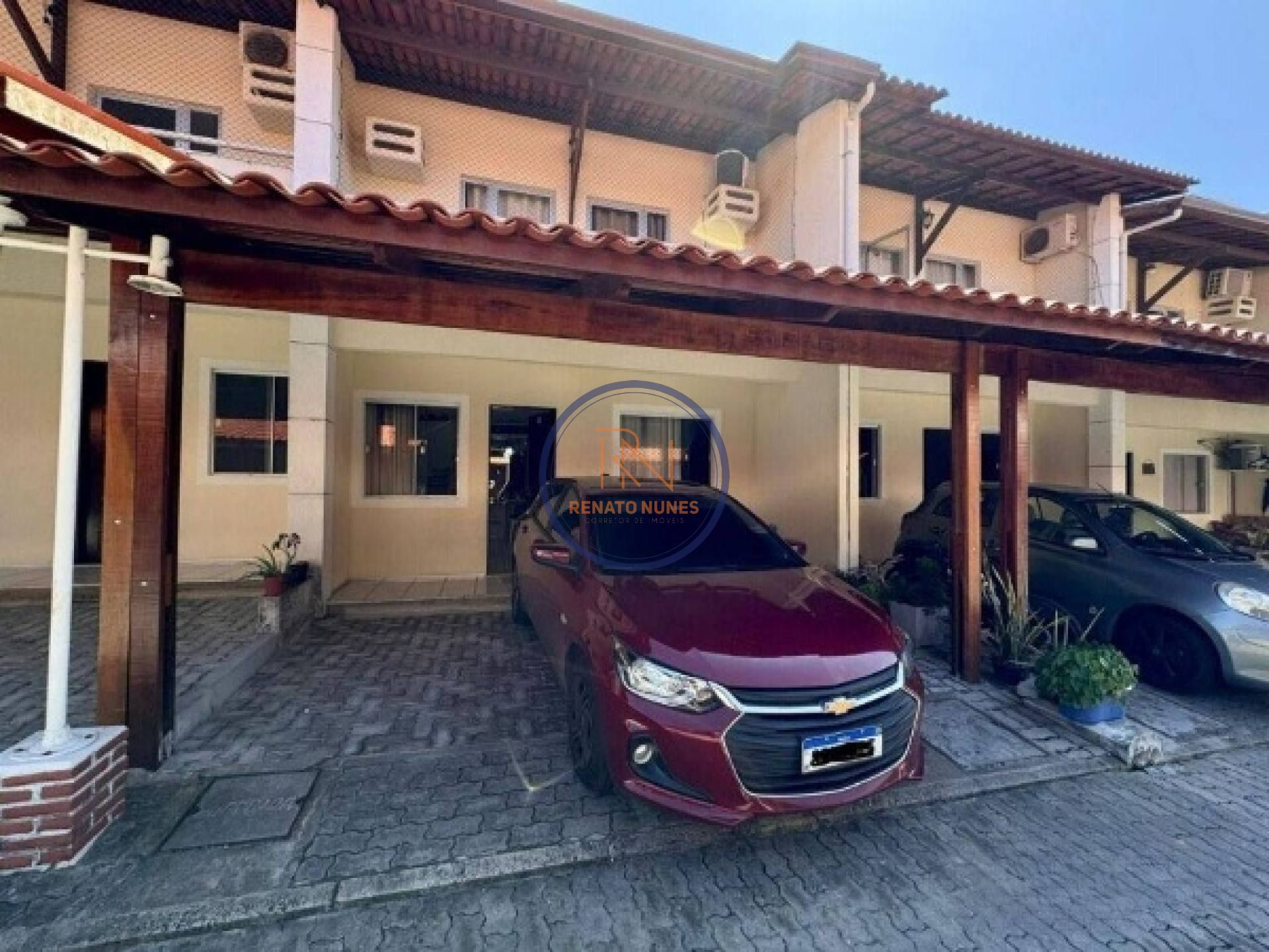 Casa dúplex 3 quartos, 2 vagas a venda no Passaré.