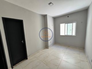 Casa Plana no Eusébio – 3 Quartos, Porcelanato e Varanda Gourmet