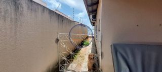 Casa Plana com 3 Suítes e Piscina Privativa na Messejana – R$ 450.000,00