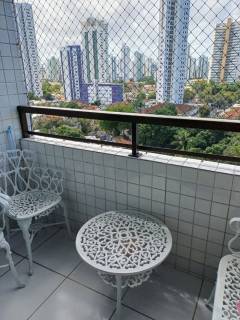 Apartamento para Vender com 3 quartos 1 suítes no bairro Madalena em Recife