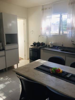 Apartamento à venda com 4 quartos, sendo 1 suíte, 108m² em Boa Viagem/Recife-PE