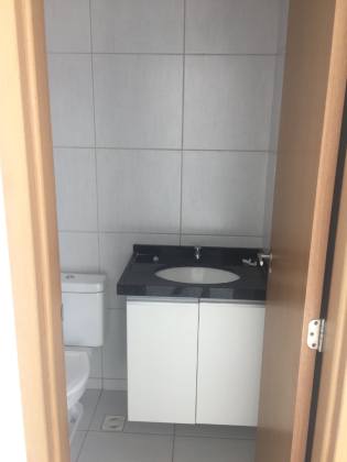 Apartamento Para Alugar com 3 quartos 1 suítes no bairro Torre em Recife
