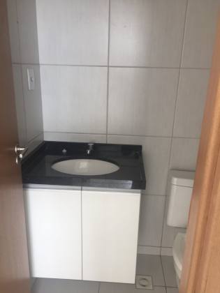 Apartamento Para Alugar com 3 quartos 1 suítes no bairro Torre em Recife