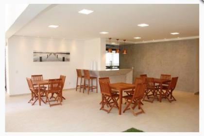 Apartamento Para Alugar com 3 quartos 1 suítes no bairro Torre em Recife