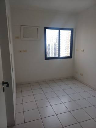 Apartamento Para Vender com 3 quartos 1 suítes no bairro Boa Viagem em Recife