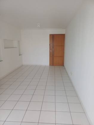 Apartamento Para Vender com 3 quartos 1 suítes no bairro Boa Viagem em Recife