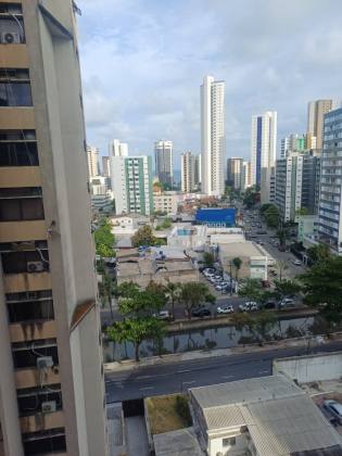 Apartamento Para Vender com 3 quartos 1 suítes no bairro Boa Viagem em Recife