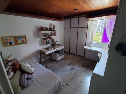 Apartamento Para Vender com 3 quartos 1 suítes no bairro Boa Viagem em Recife
