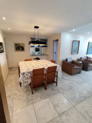 Apartamento Para Vender com 3 quartos 1 suítes no bairro Boa Viagem em Recife