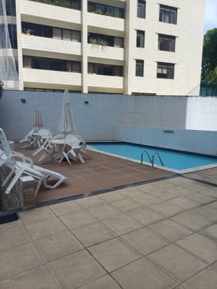 Apartamento Para Vender com 2 quartos 1 suítes no Parnamirim em Recife - PE