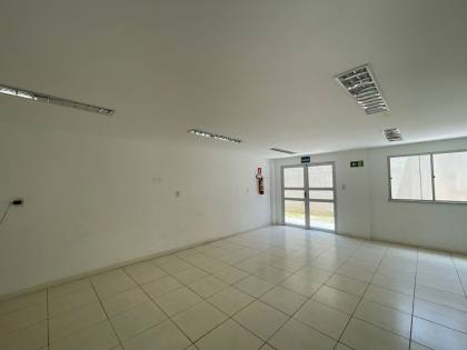 Apartamento no Condomínio Villa Solare no bairro Aeroporto