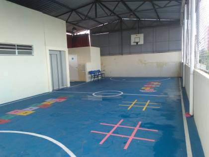 Prédio Comercial no Medice