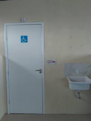 Prédio Comercial no Medice