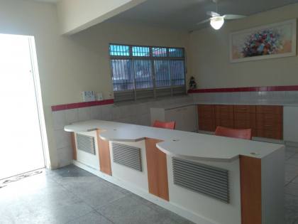 Prédio Comercial no Medice